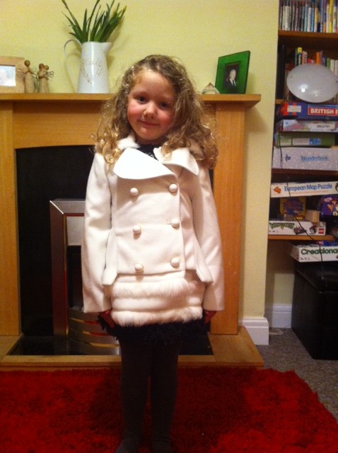 ValMax, Designer girls cot, Val & Max, white ValMax coat