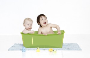 Introducing the fabulous Flexi-Bath (Innovative product review & 5 to giveaway!)