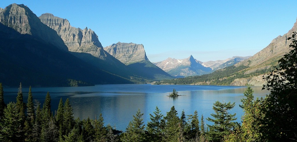 saint-mary-lake-570688_1280